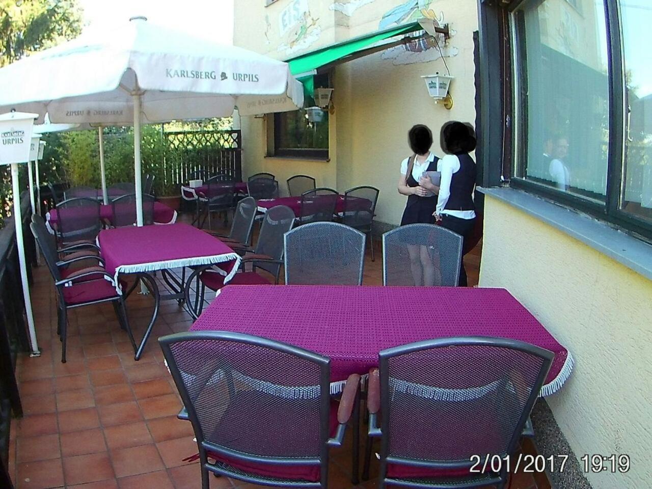 Hotel Restaurant Zur Hexe Überherrn Eksteriør bilde